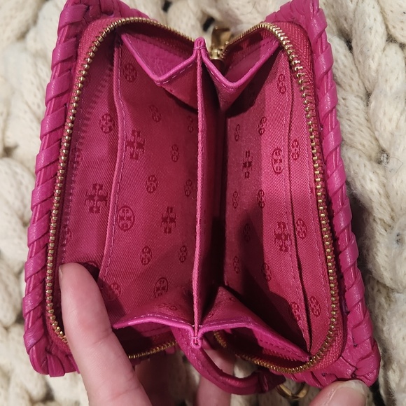 AUTH TORY BURCH MARION HOT PINK LEATHER WALLET - Picture 4 of 8